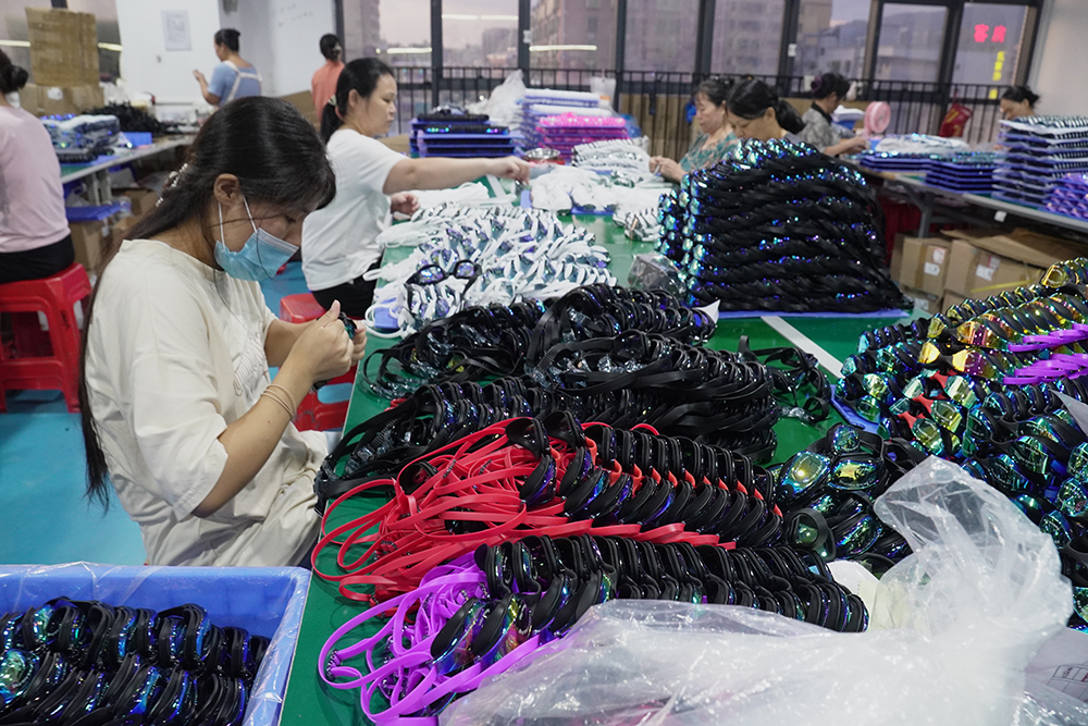 swimming goggles factory