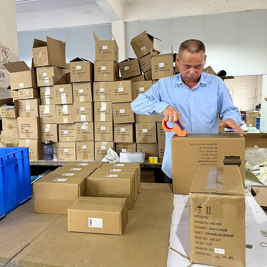 swim goggles with nose cover