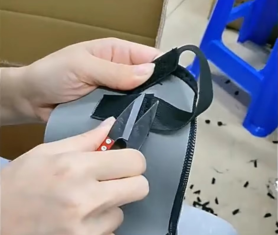 diving gloves made in China